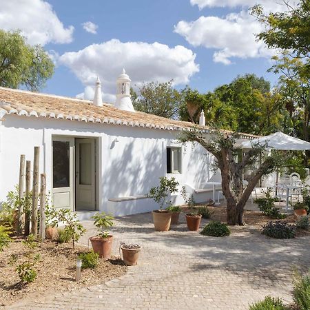 Amago Guesthouse Santa Barbara de Nexe Ngoại thất bức ảnh